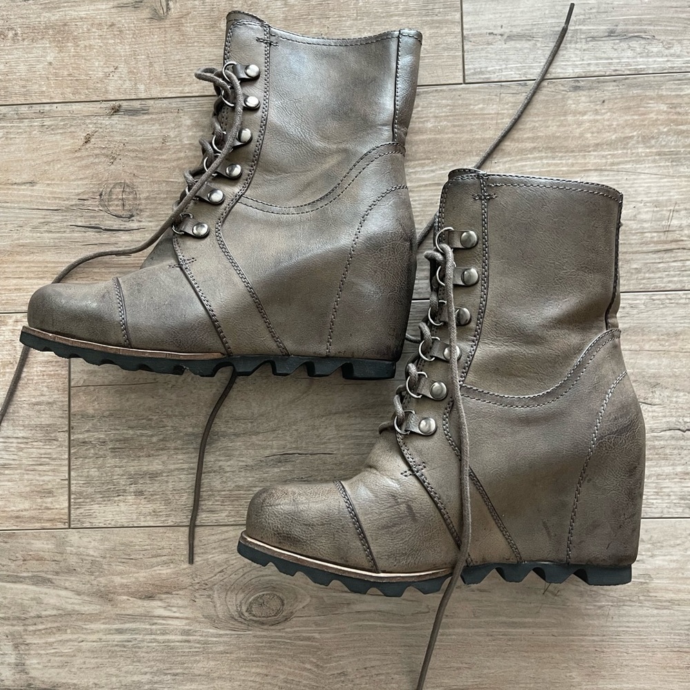 Merona wedge lace up boots
